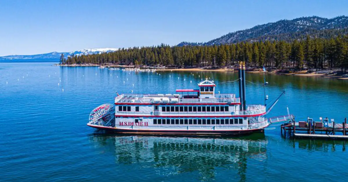 Lake Tahoe boat tour with dinner included